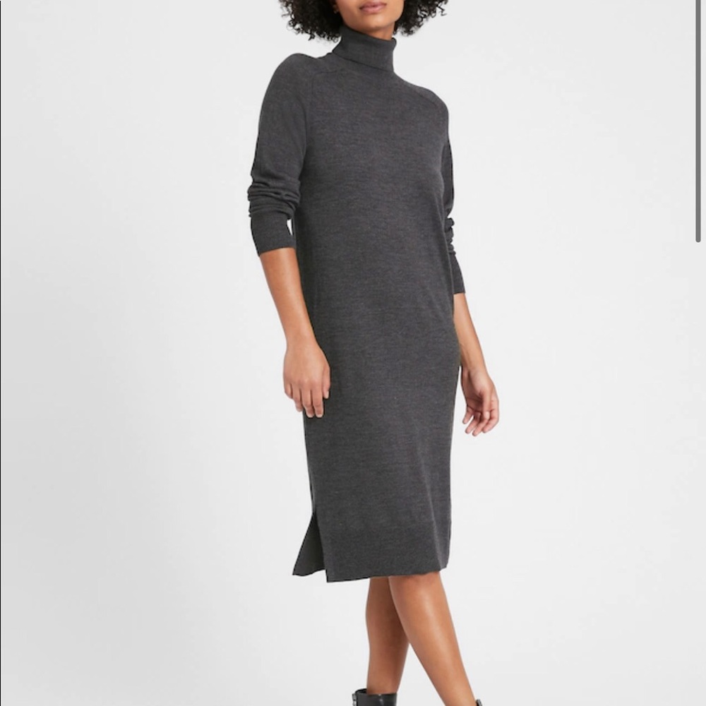 GAP MAROON TURTLE NECK SWEATER DRESS SMALL